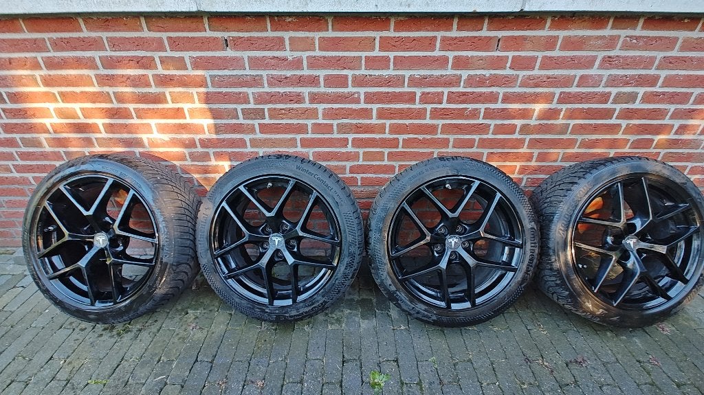 Zwarte velgen+winterband Borbet 18", oa voor Tesla M3 2020, Auto-onderdelen, Ophalen, 18 inch, Gebruikt, Banden en Velgen