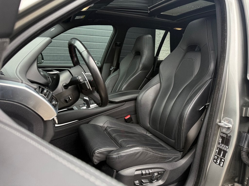 BMW X5 X5 M| 575pk|Pano|Head-Up|H&K|360|Dealer| X5M, Auto's, BMW, Gebruikt, 4395 cc, Leder, Bedrijf
