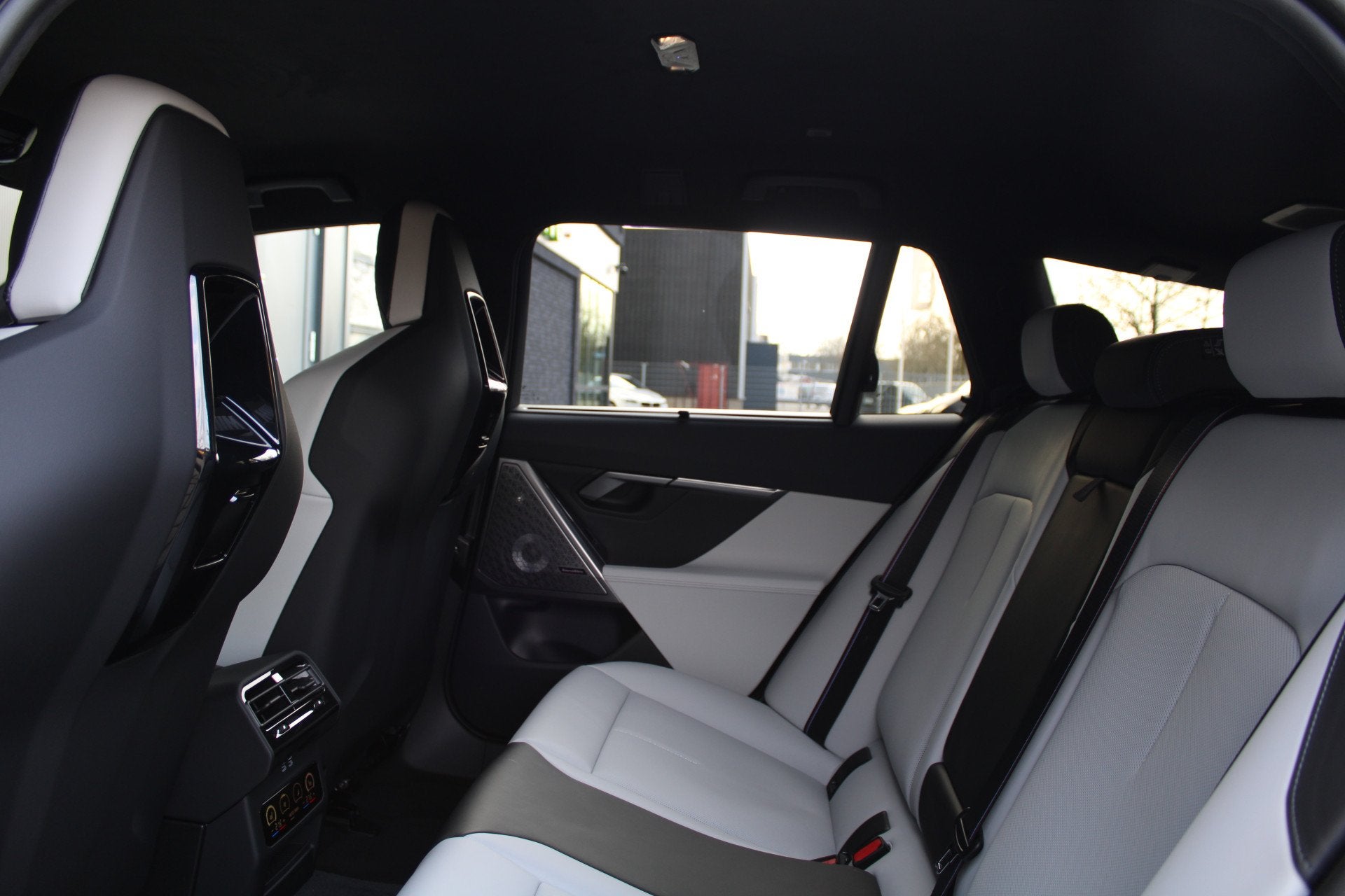 Foto 54 van BMW 5 Serie Touring M5 | KERAMISCH | BTW | M-DRIVE PROFESSIO
