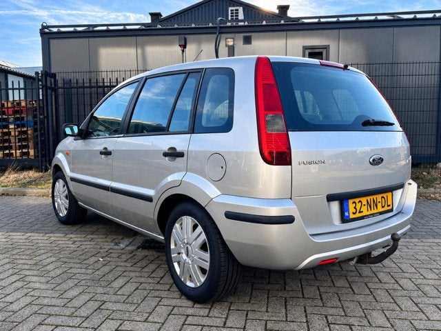 Ford Fusion 1.6-16V Centennial Trekhaak, Auto's, Voorwielaandrijving, 1596 cc, Gebruikt, Zwart