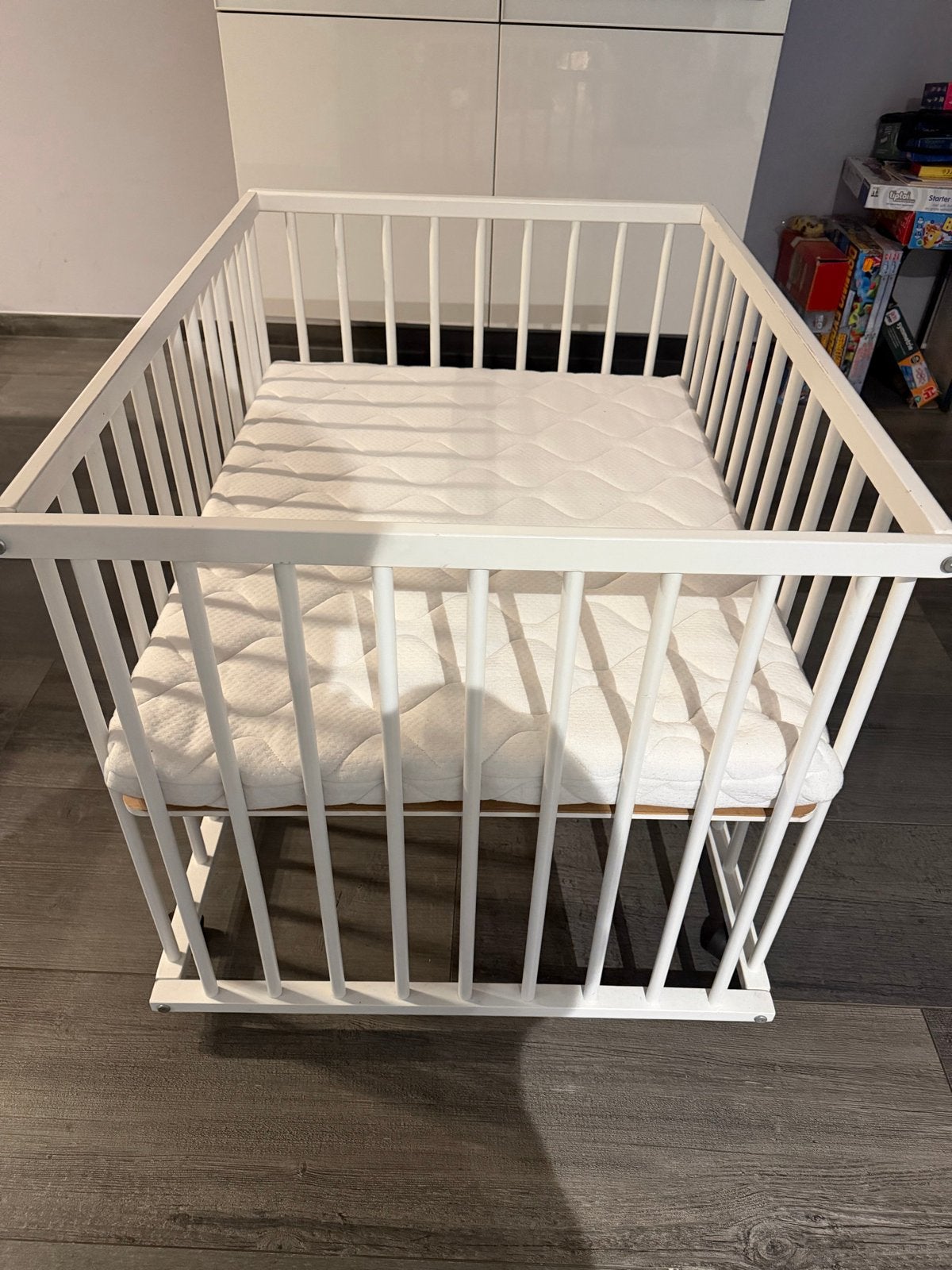 Baby box Arike met matras, Ophalen, Gebruikt, Rechthoekig