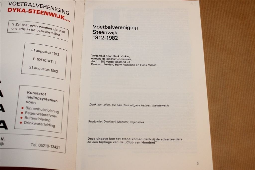 Voetbalvereniging Steenwijk 1912-1982 — Rood-Wit [1982], Boeken, Geschiedenis | Stad en Regio, Ophalen of Verzenden, Gelezen