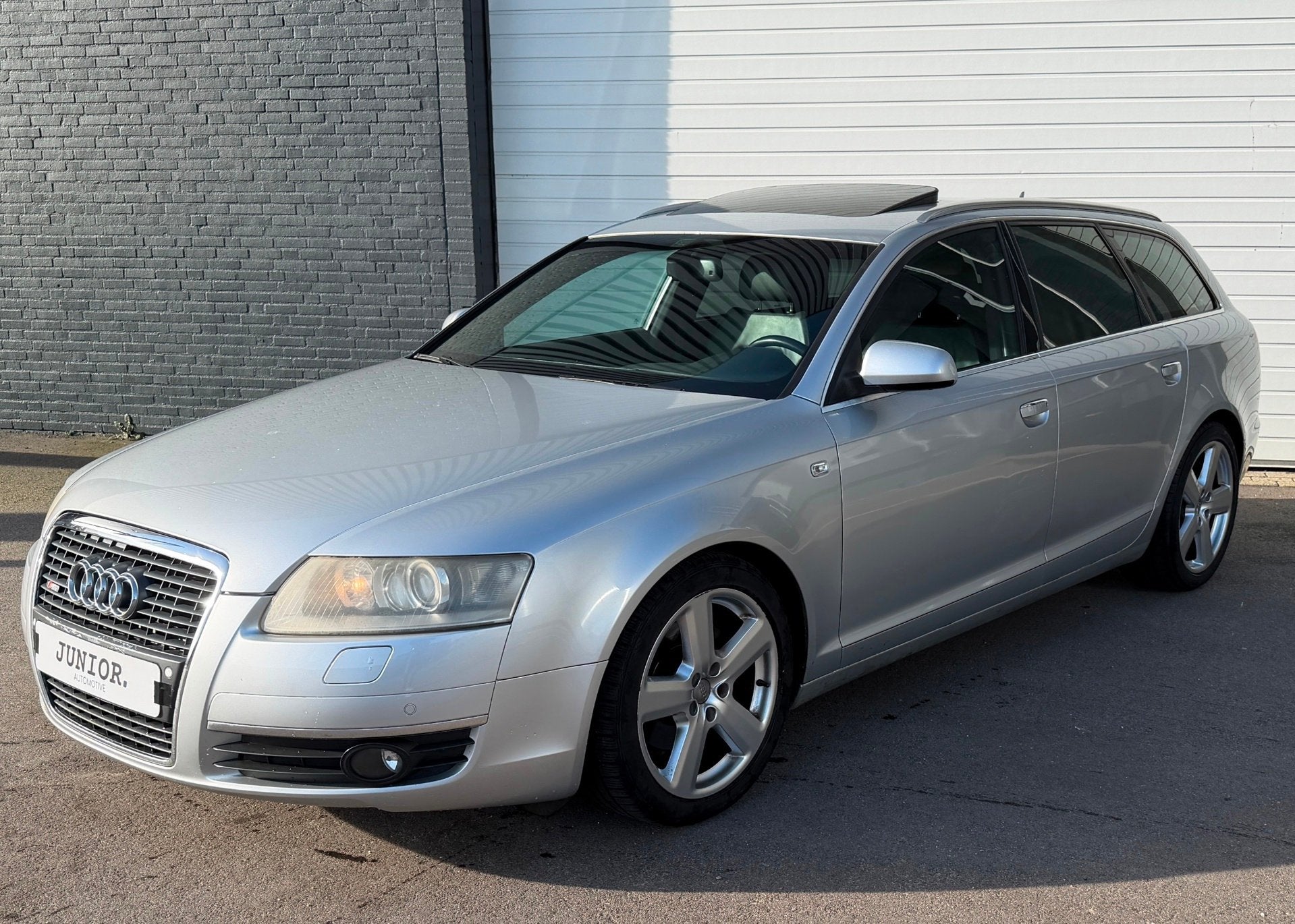 Audi A6 Avant 2.4 S-LINE/PANO/LEDER/CRUISE/6CILLINDER/STOELV, Auto's, Audi, Gebruikt, Zwart, Automatische klimaatregeling, 1570 kg