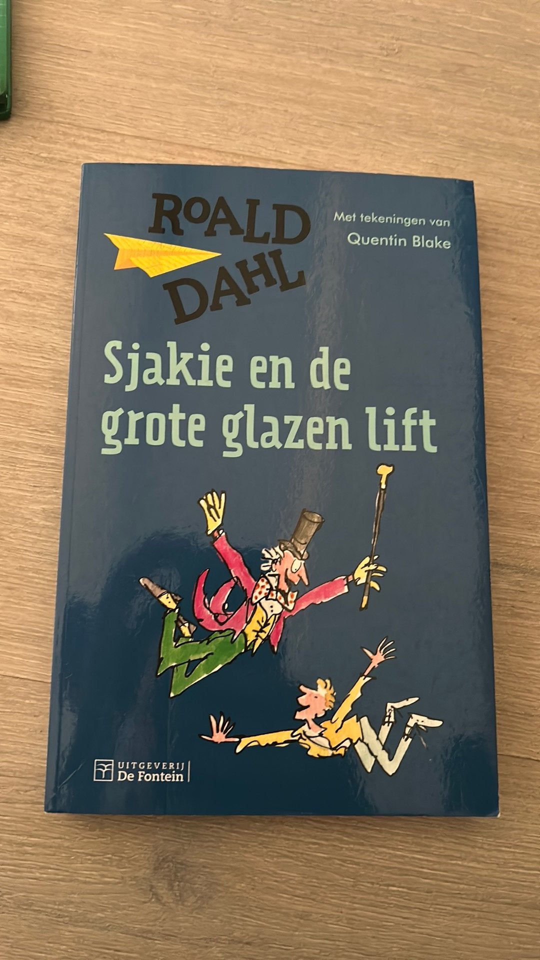 Sjakie en de grote glazen lift, Ophalen of Verzenden, Zo goed als nieuw