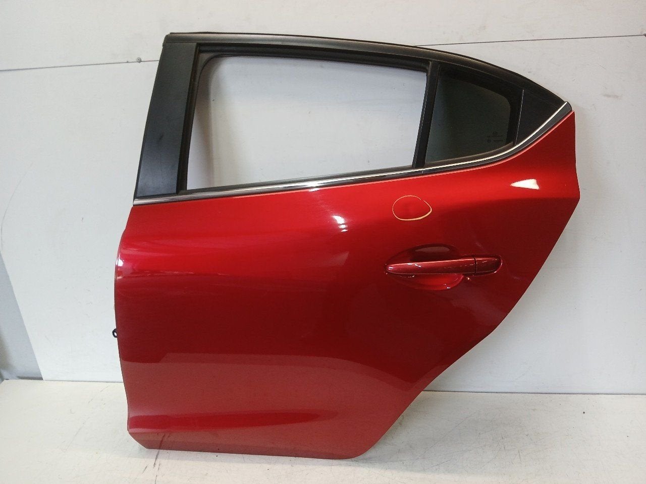 Portier links achter Mazda 3 serie, Auto-onderdelen, Carrosserie en Plaatwerk, Onderdelen@venauto.nl, Van der Ven Autorecycling B.V.