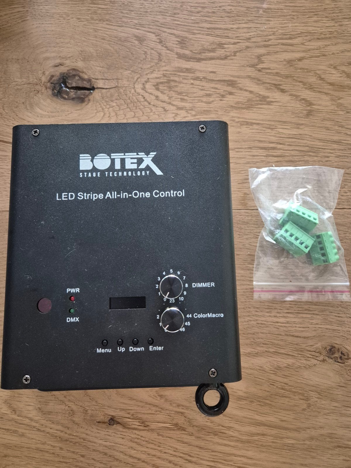 Botex Ledstrip controller, Ophalen, Zo goed als nieuw