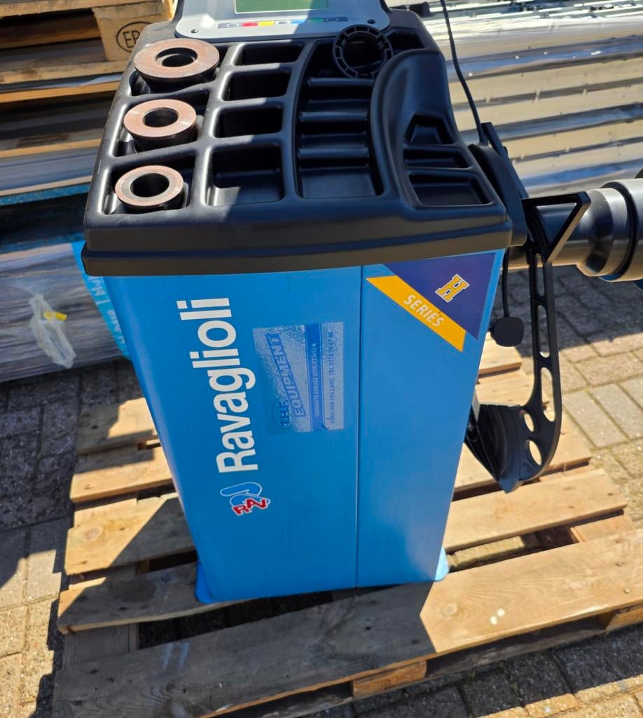 Ravaglioli H Series Bandenbalanceermachine, Auto diversen, Ophalen, Gebruikt