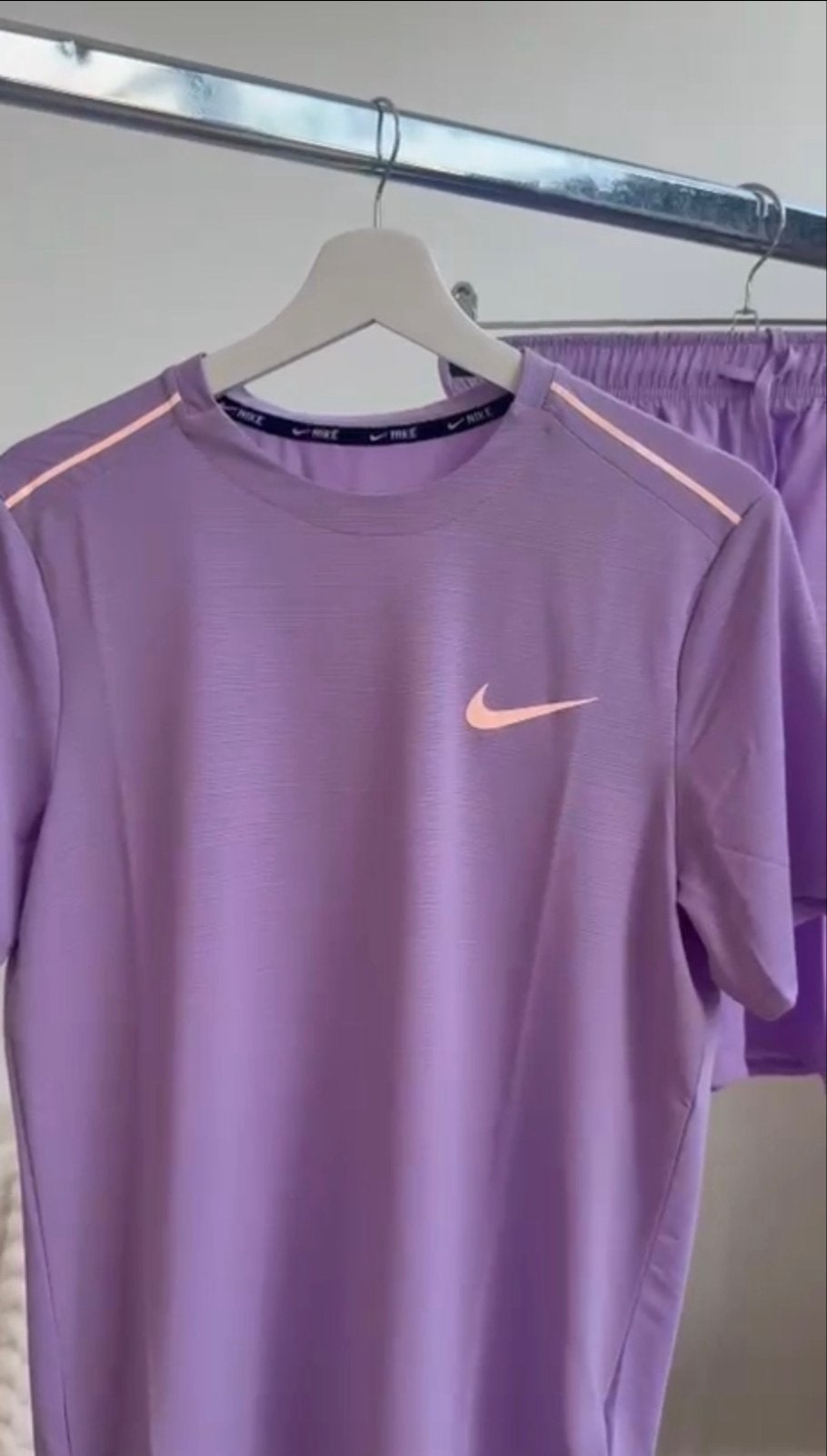 Nike Zomersetje - T-shirt & Korte Broek (XS/S) paars, Ophalen of Verzenden, Nieuw, Paars, Voetbal
