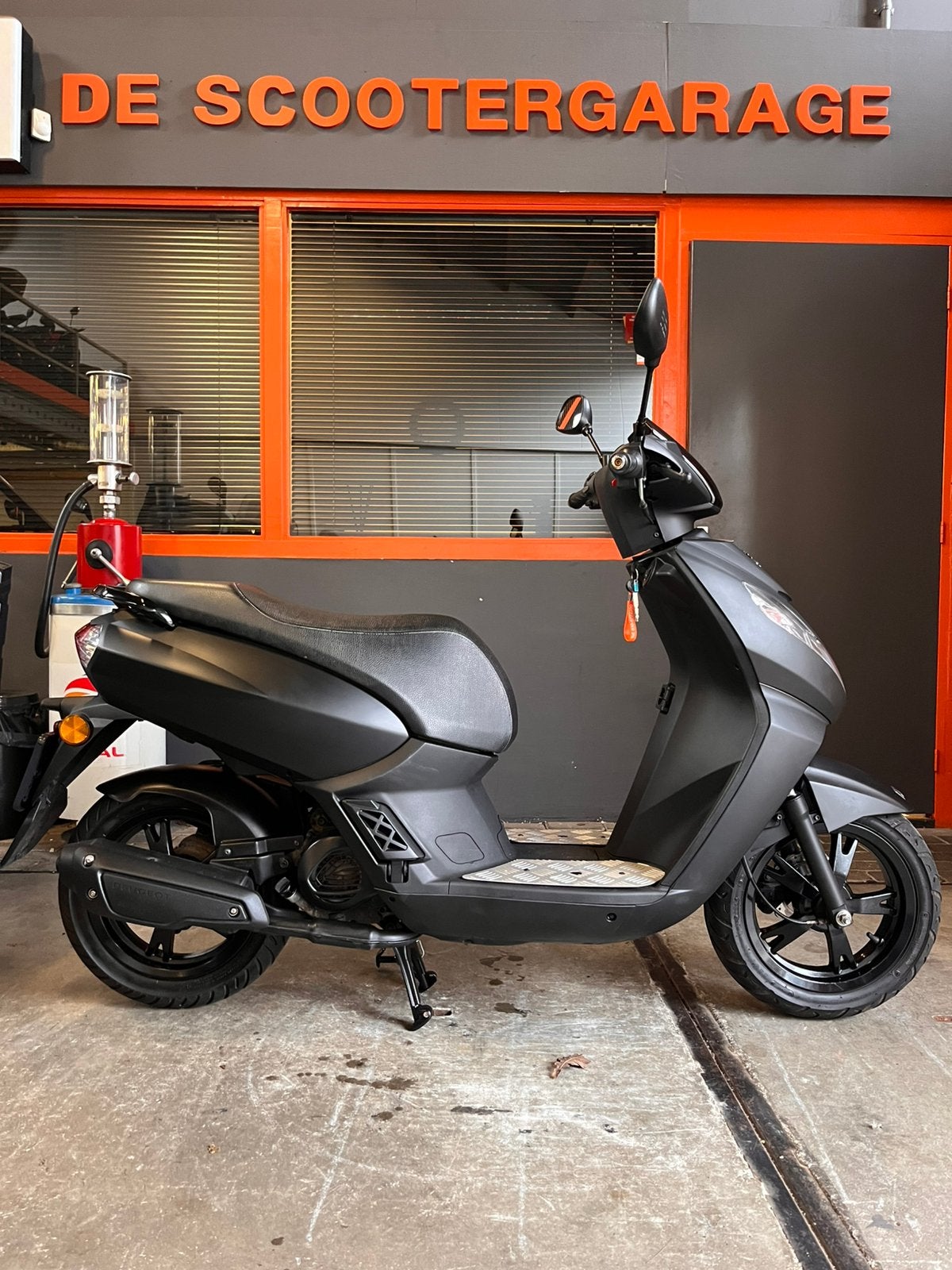Peugeot kisbee brom 45km 2021, Fietsen en Brommers, Scooters | Peugeot, Peugeot, Gebruikt, Overige modellen, Maximaal 45 km/u