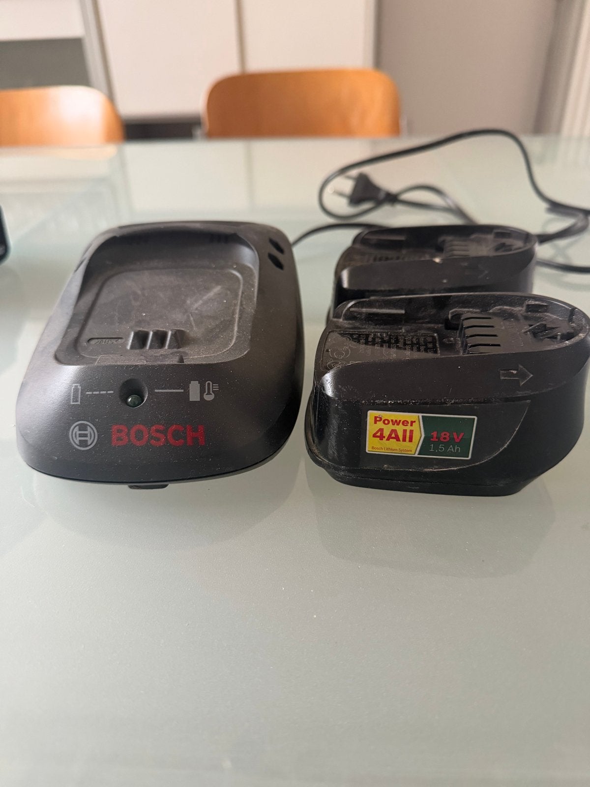 Bosch Accu en Lader voor Boormachine 18V 1.5Ah, Ophalen of Verzenden, Gebruikt, Overige typen