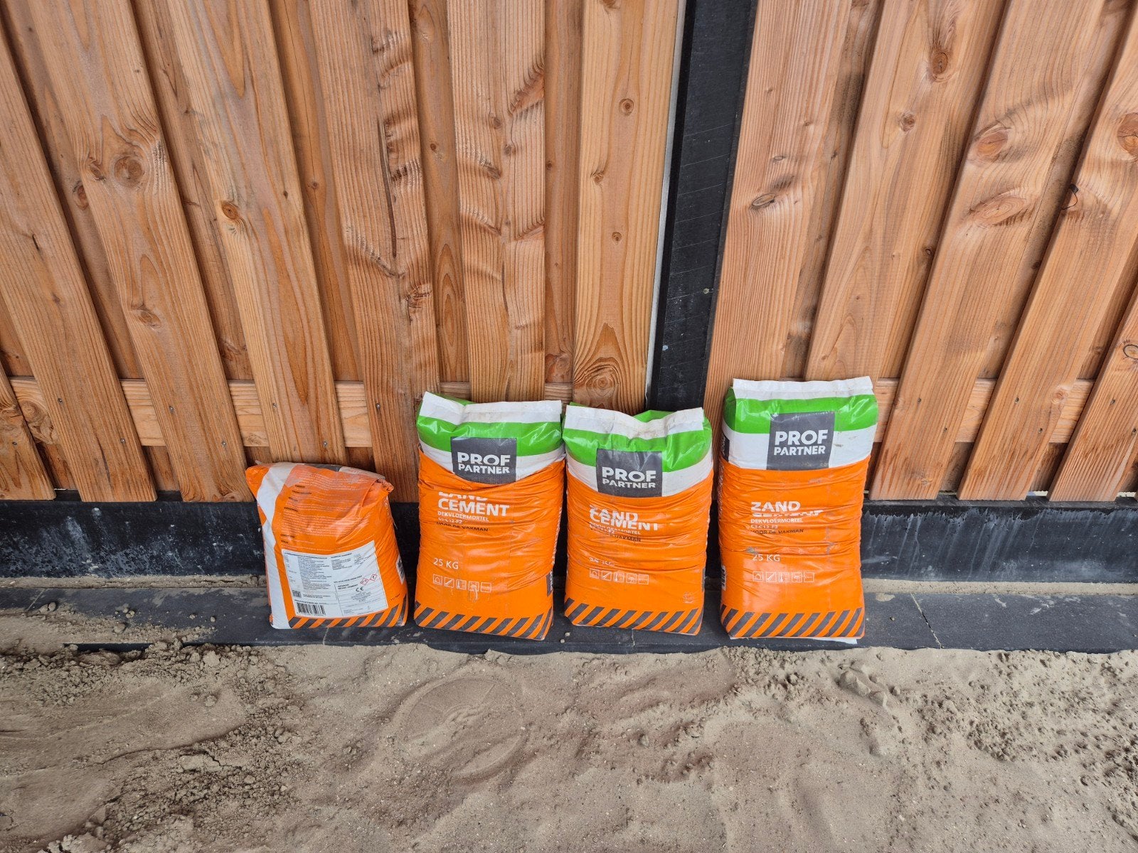 Zandcement, Ophalen, Nieuw