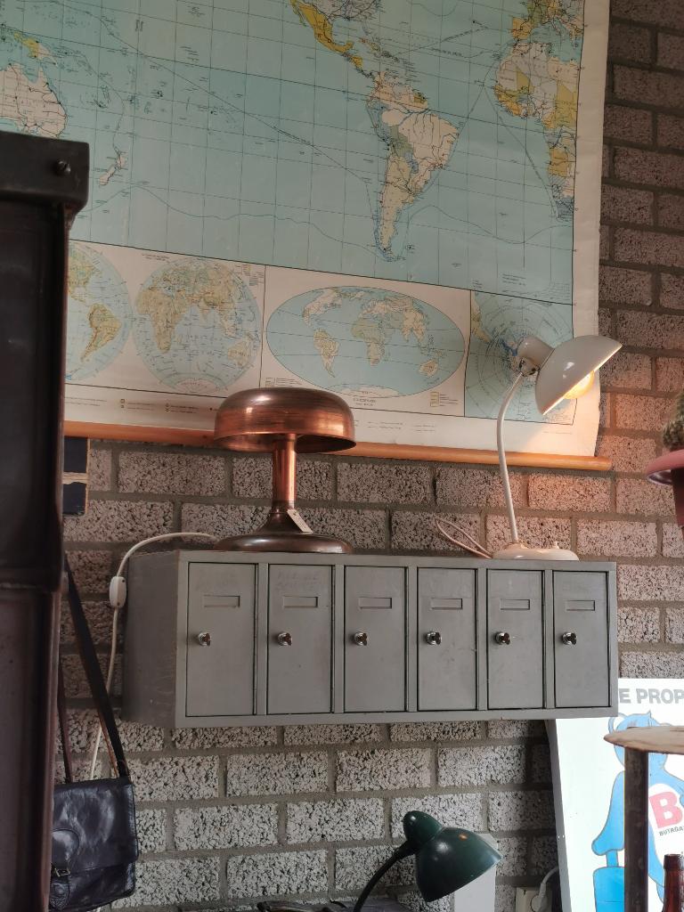 Vintage locker/muurlocker/wandlockerkast, Antiek en Kunst, Ophalen