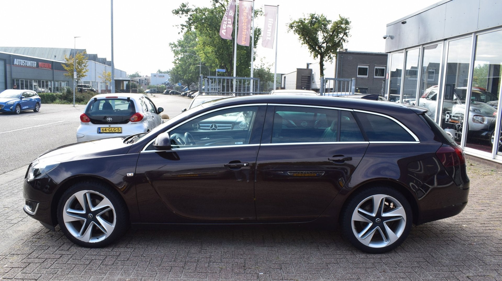 Opel Insignia Sports Tourer 1.6 T Innovation | NAVIGATIE | C, Auto's, Gebruikt, 4 cilinders, Bruin, Parkeersensor