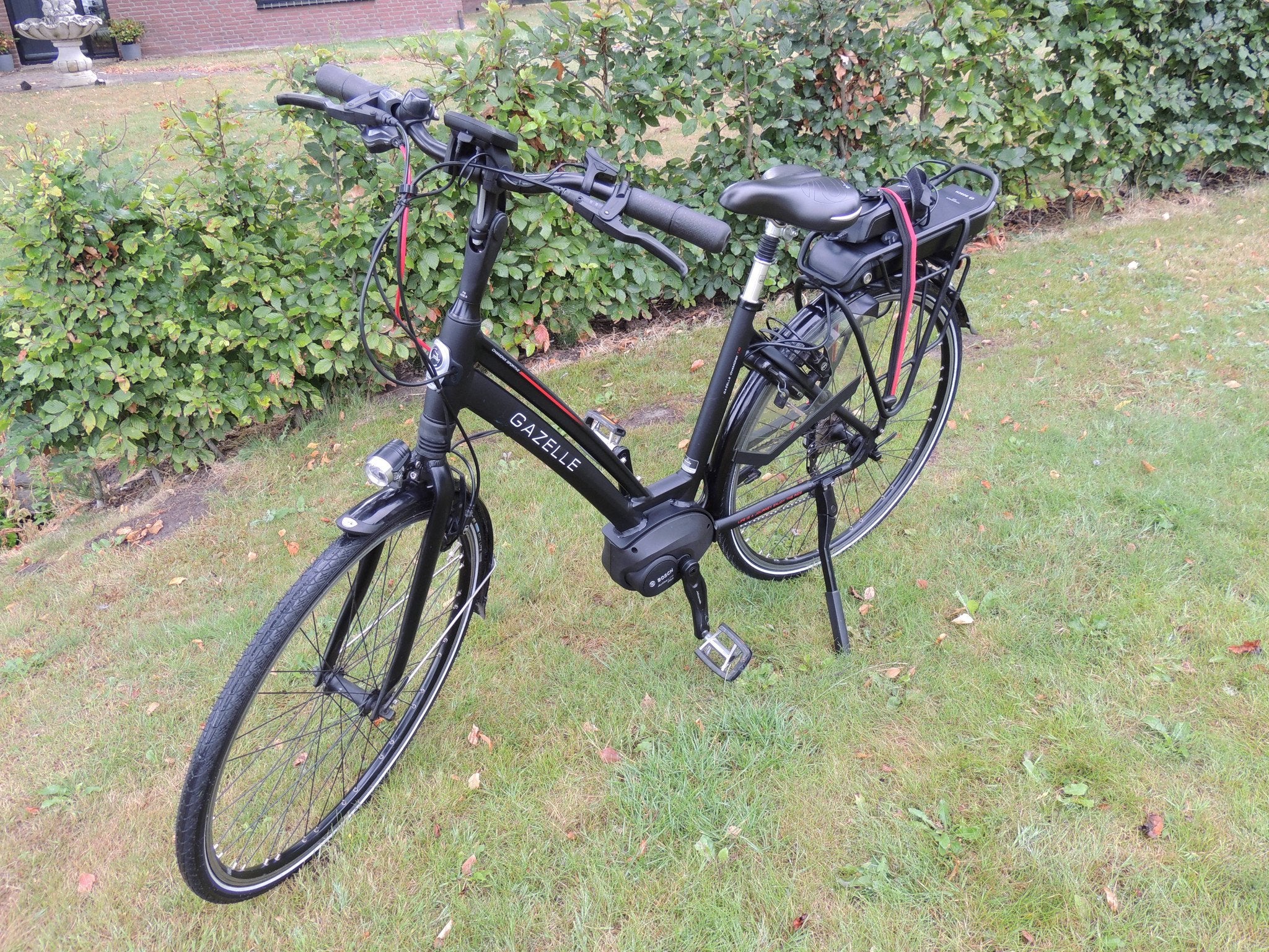 Gazelle Chamonix T10 HMB Framemaat 49 cm 500 WH accu, Wilhelminaweg 8
6951 bp  Dieren, NL, Gazelle, Info@gazelle.nl, Zo goed als nieuw