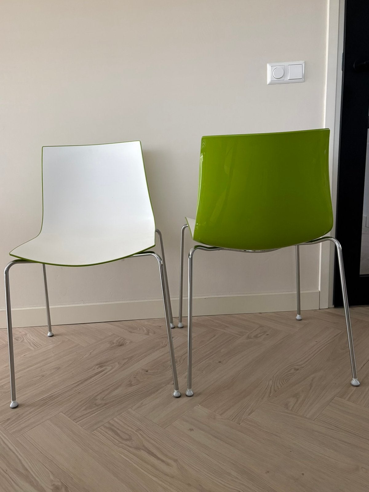 3 x ARPER Catifa 46 stoelen, Ophalen, Kunststof, Overige kleuren, Drie