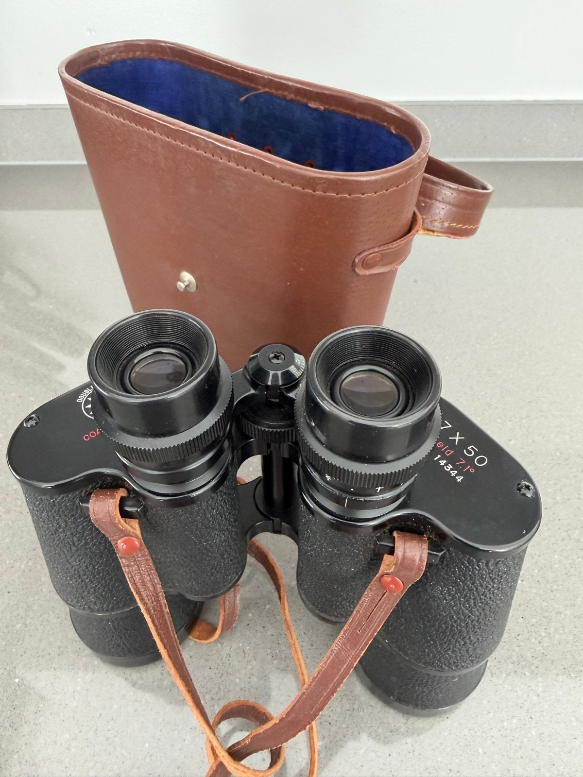 Vintage Double Star 7x50 verrekijker met leren tas, Gebruikt, Minder dan 8x, Met hoes of tas, Porro (met knik)