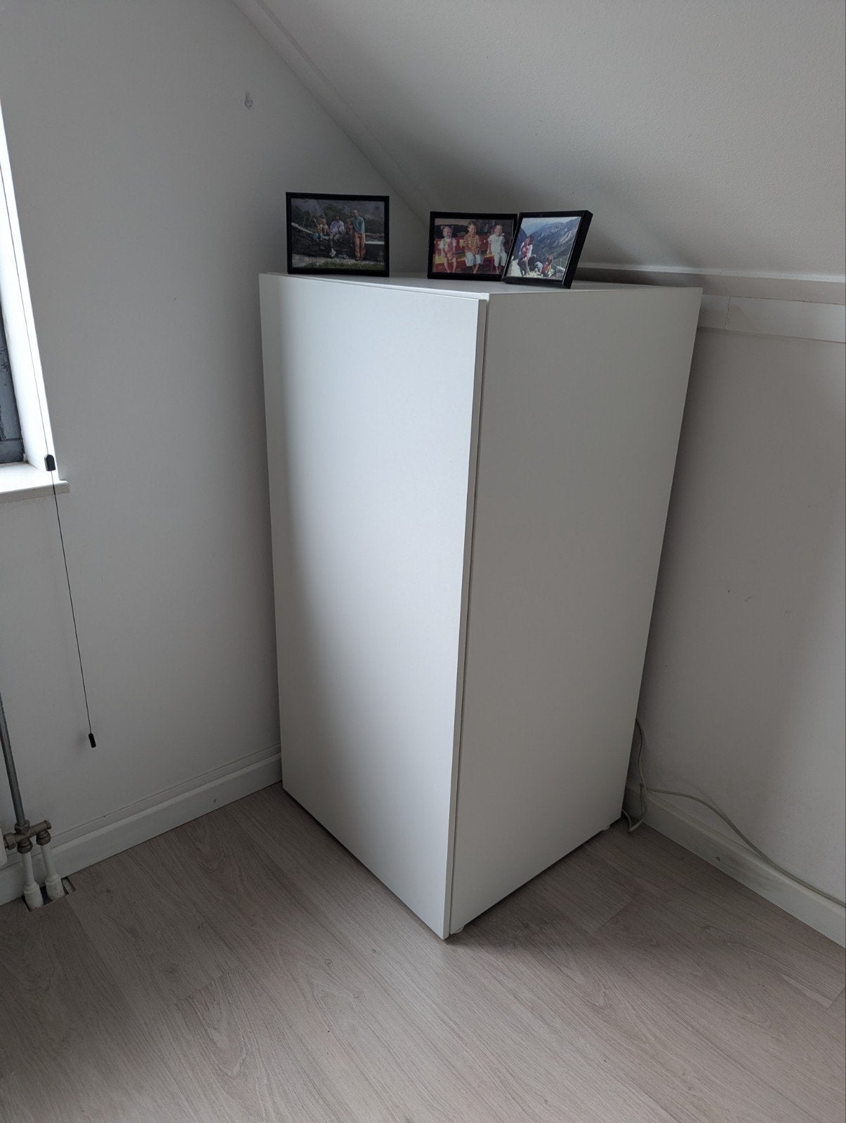 Witte kast 120x60x60 cm met planken, Ophalen