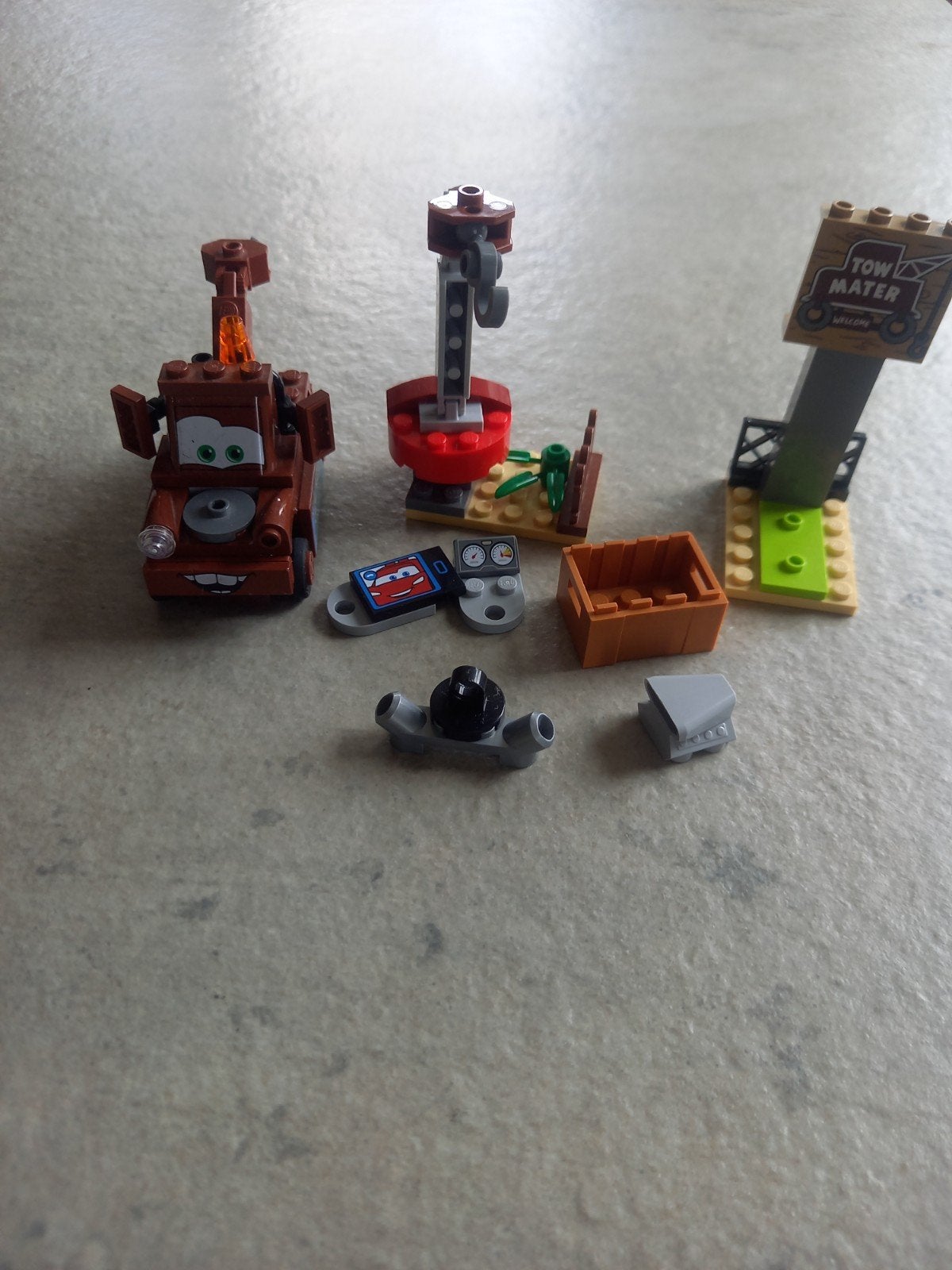 Lego Juniors Cars 3 Mater's Garage Set 10733, Kinderen en Baby's, Overige thema's, Lego, Inclusief instructies, Ophalen of Verzenden