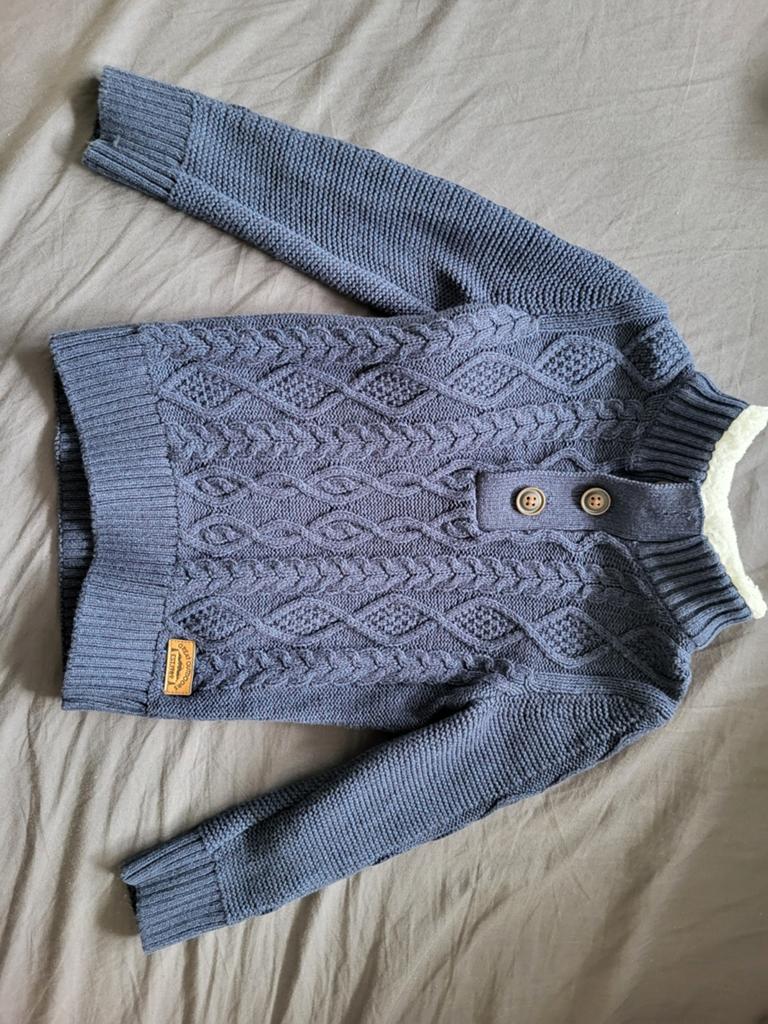 Leuke trui, Ophalen of Verzenden, Zo goed als nieuw, Jongen, Trui of Vest