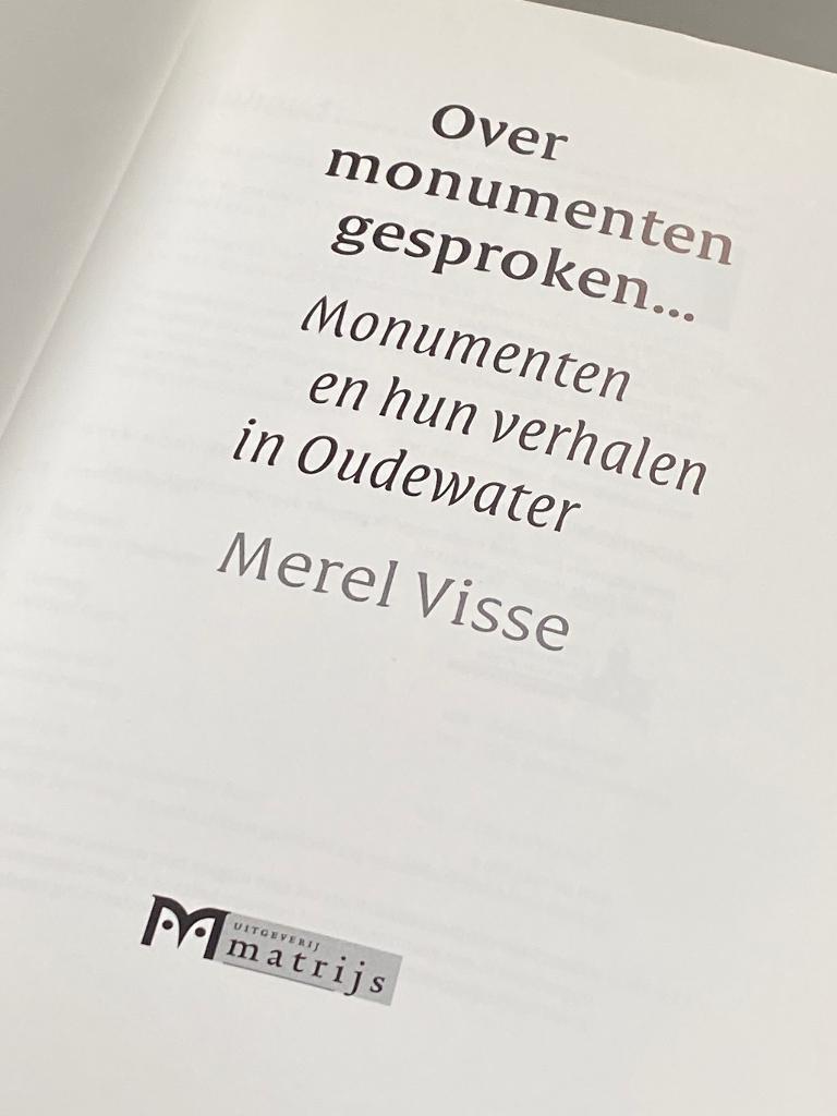 Over monumenten gesproken… Monumenten in Oudewater, Boeken, Ophalen of Verzenden, 20e eeuw of later, Zo goed als nieuw