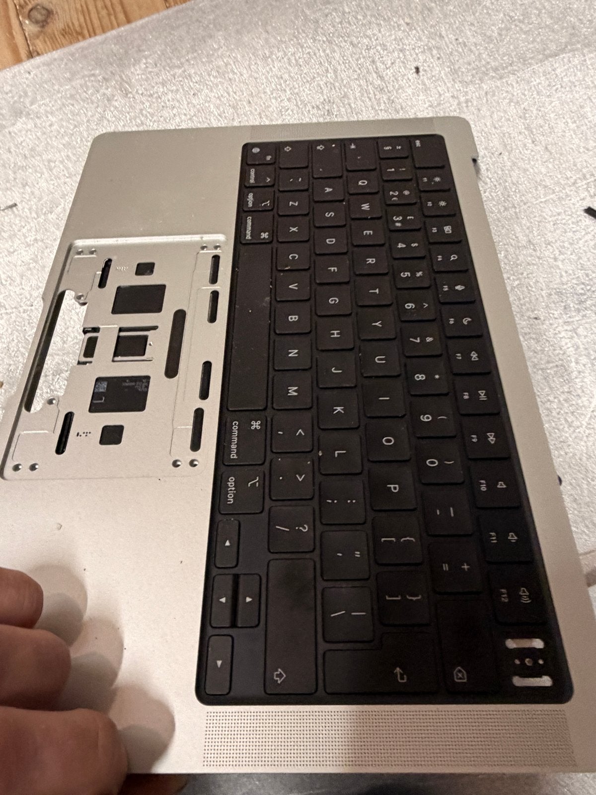 MacBook Pro A2442 Toetsenbord en Topcase (QWERTY), MacBook Pro, Gebruikt, Qwerty, Overige groottes