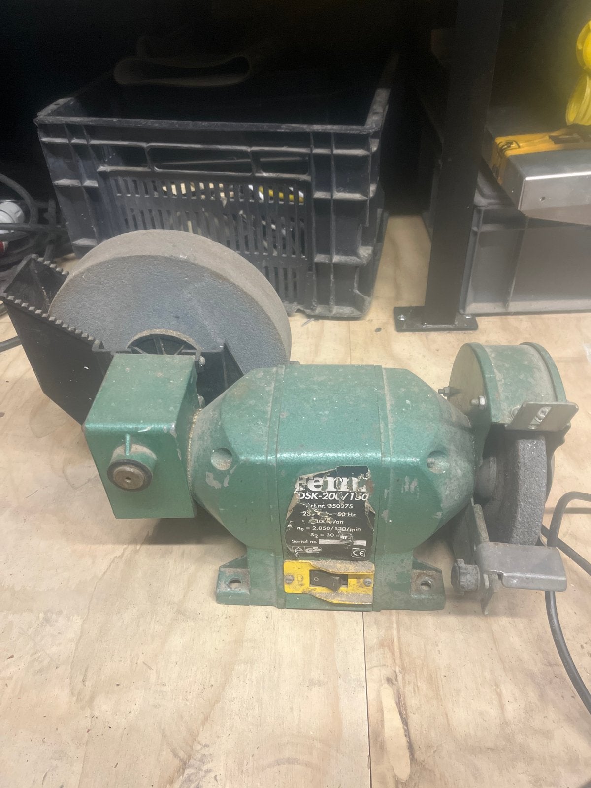 FERM DSK-200/150 Werkbankslijpmachine - Gebruikt, Ophalen, Gebruikt, Minder dan 700 watt, Werkbankslijpmachine