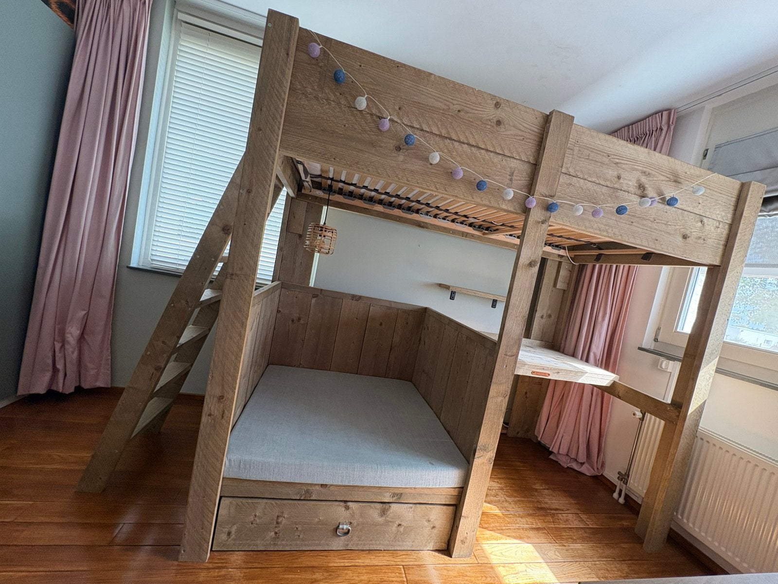 Steigerhouten hoogslaper met bureau Celine VanLonden, Ophalen, Gebruikt, Hoogslaper