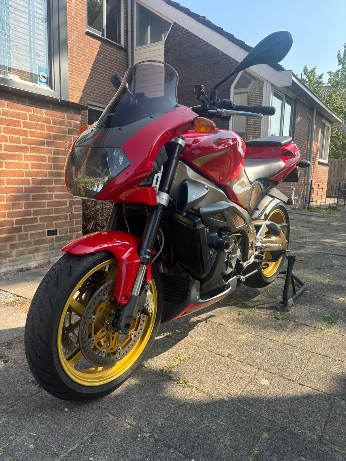 Aprilia RSV Tuono | 2003 | 54.573 KM | Origineel NL, Sportuitlaat, 2 cilinders, Occasion, Motorrijbewijs A