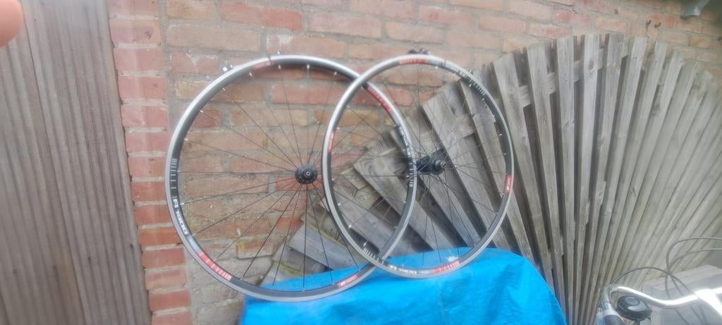 DT Swiss R1900 Racefiets Wielen 28 inch (622x14), Ophalen of Verzenden, Racefiets