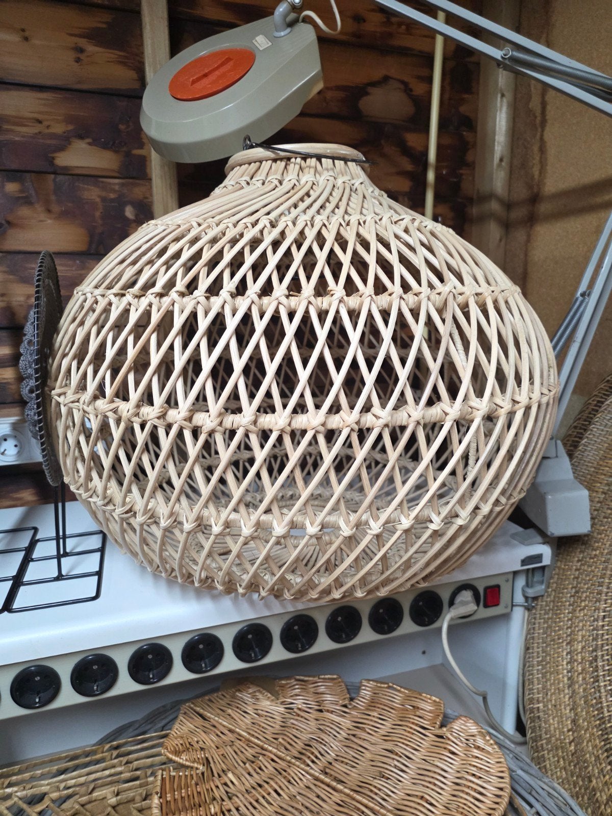 Grote rotan hanglamp bali/ibiza stijl, Ophalen, Zo goed als nieuw, Minder dan 50 cm