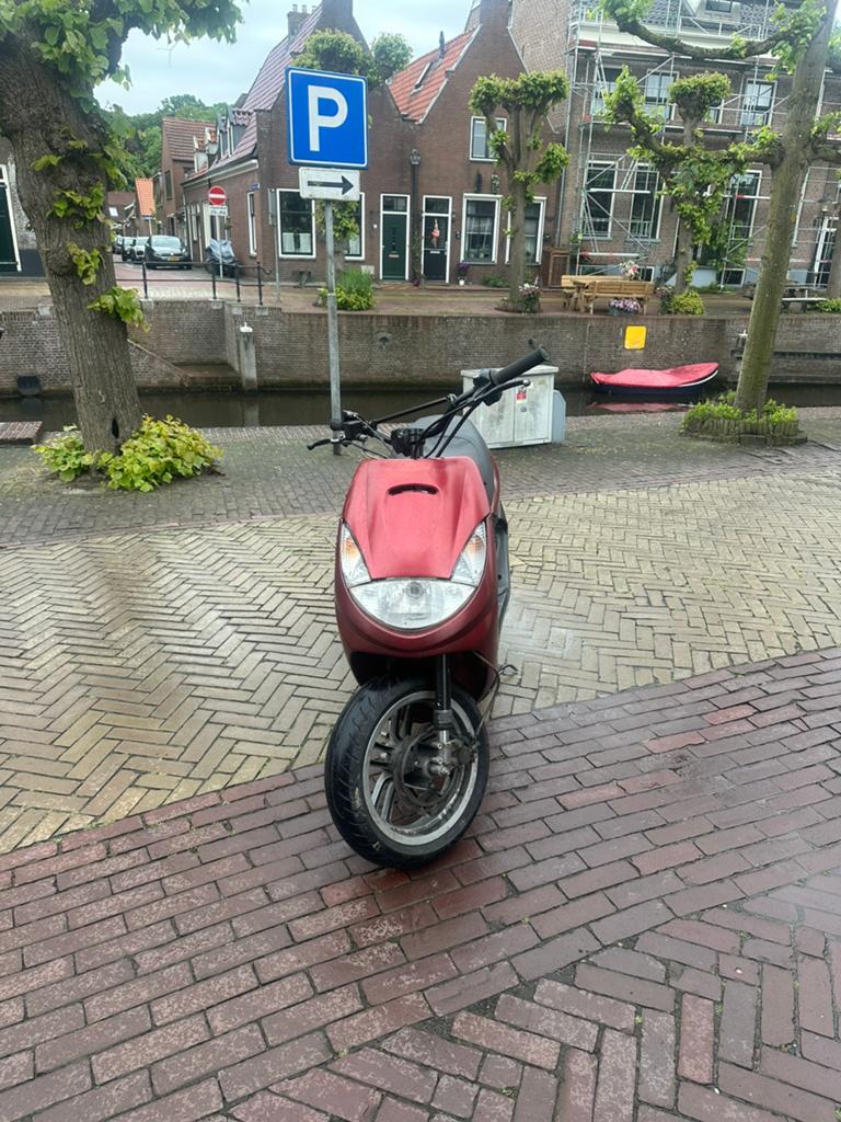 Snelle Peugeot vivacity 70 cc brom, Fietsen en Brommers, Scooters | Overige merken, Ophalen, Tweetakt, Gebruikt, Maximaal 45 km/u