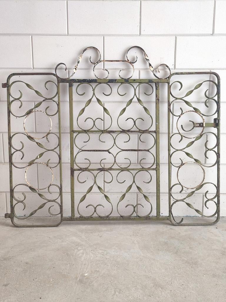 Oud smeedijzeren hek hekwerk deur poort smeedijzer brocante, Ophalen, Met poort, Gebruikt, Sierhekwerk