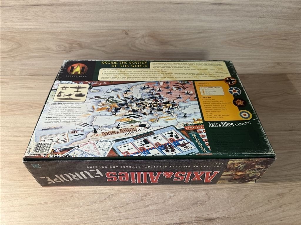 Axis And Allies Europe - s6134, Hobby en Vrije tijd, Gezelschapsspellen | Bordspellen, Verzenden, Zo goed als nieuw