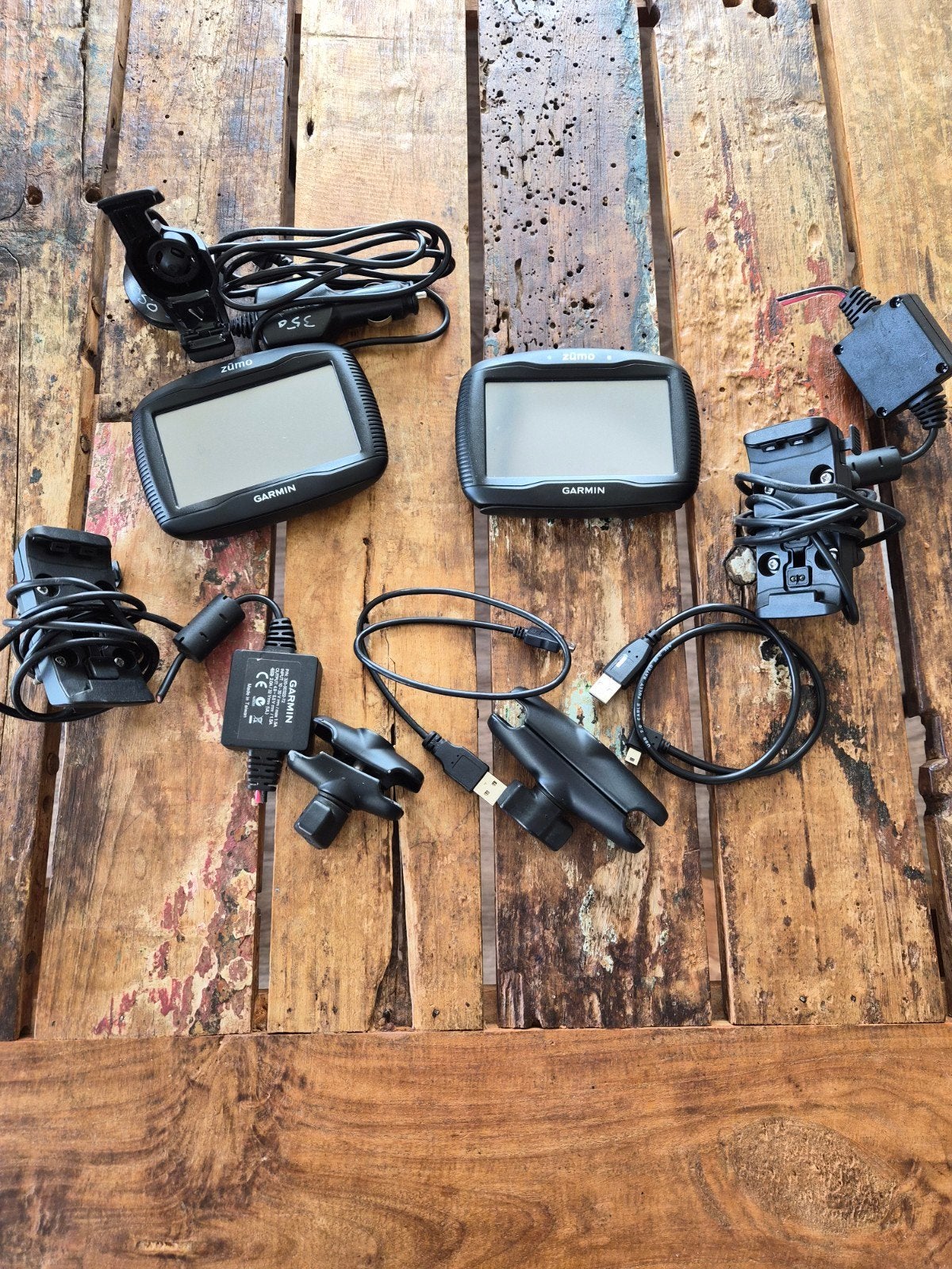 Garmin Zumo 350 LM motornavigatie set (2 stuks), Motoren, Accessoires | Navigatiesystemen, Ophalen of Verzenden, Gebruikt