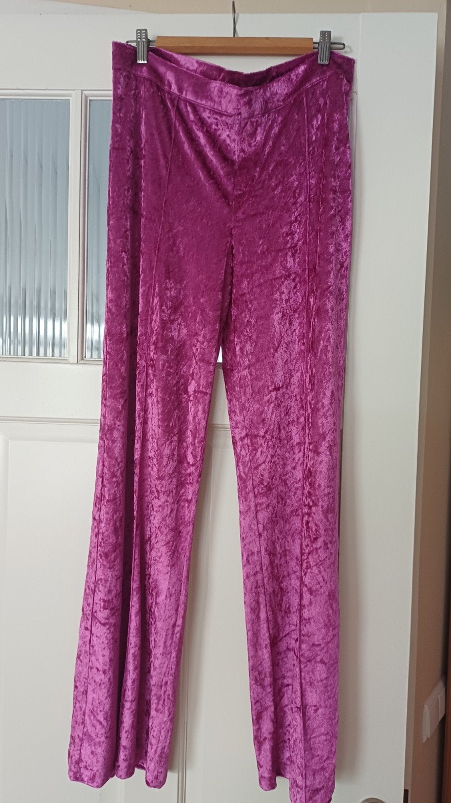 Stieglitz Fluwelen Broek Maat 42 - Levendig Paars, Kleding | Dames, Broeken en Pantalons, Paars, Maat 42/44 (L), Stieglitz, Ophalen of Verzenden