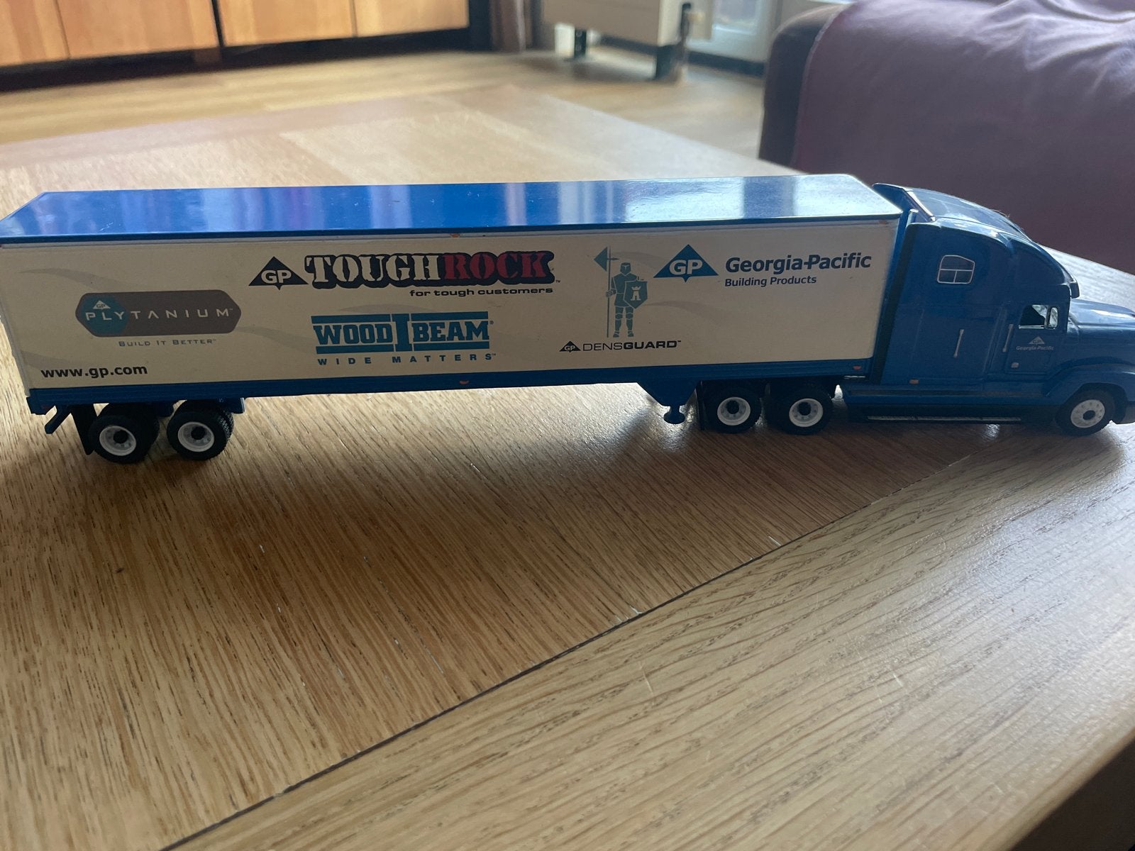 Modelvrachtwagen met oplegger - Georgia-Pacific, 1:32 tot 1:50, Zo goed als nieuw, Truck, Ophalen