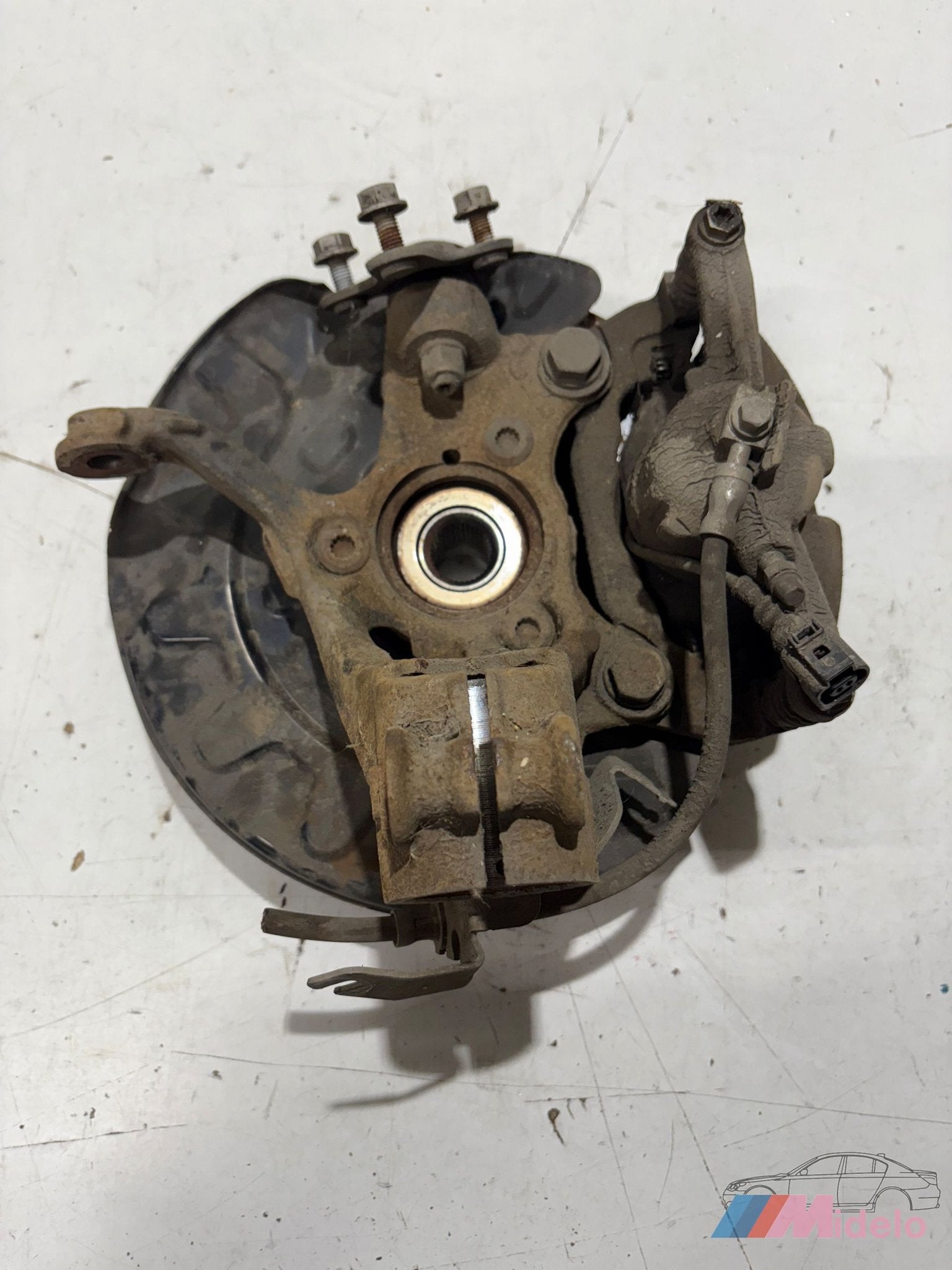 VW GOLF VIII FUSEE MET REMSCHIJF & KLAUW 5WA258, Gebruikt, -, Volkswagen, -