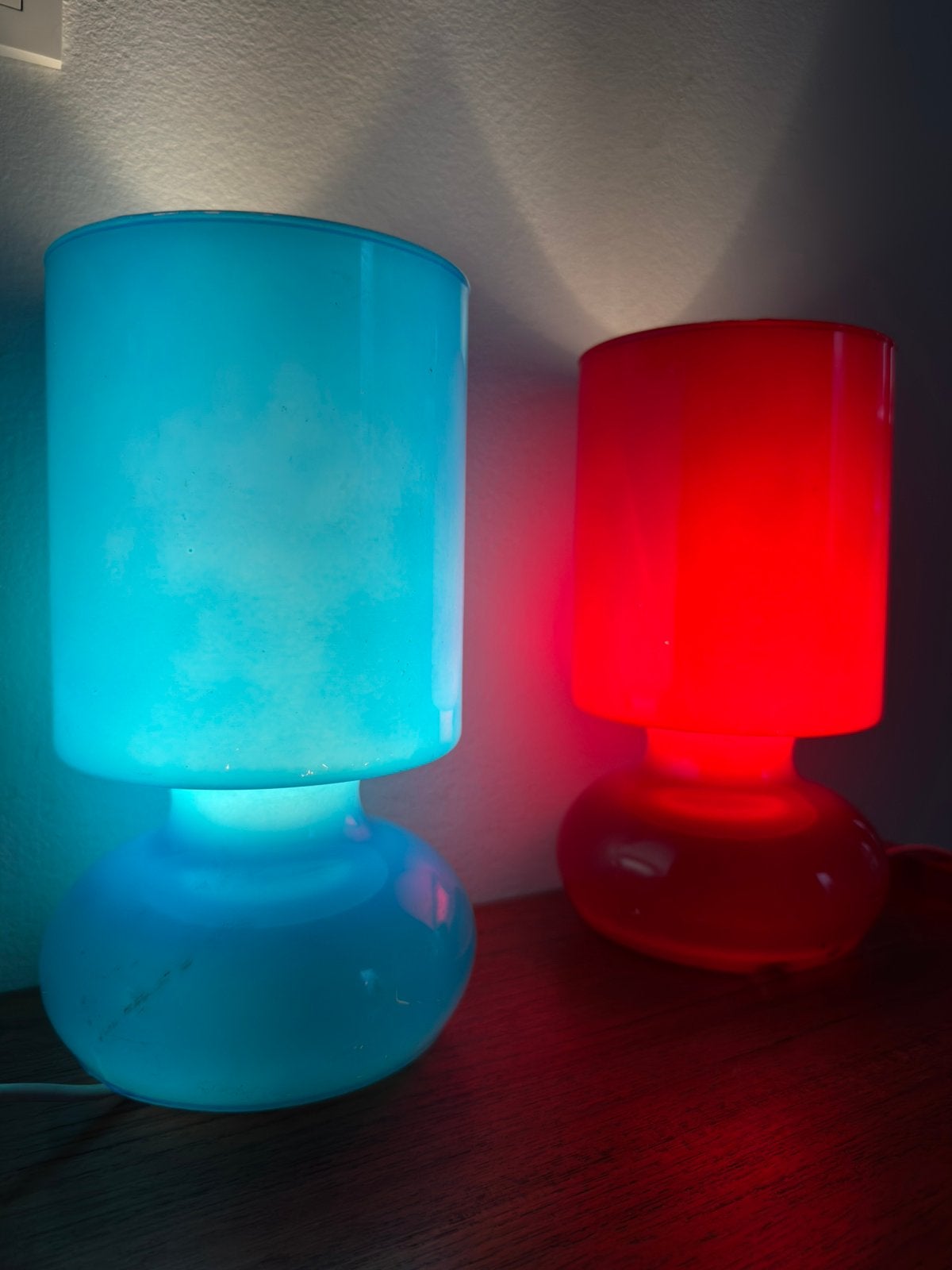 Set Vintage IKEA LYKTA Tafellampen Glas Set van 2, Huis en Inrichting, Lampen | Tafellampen, Blauw, Ophalen of Verzenden, Glas