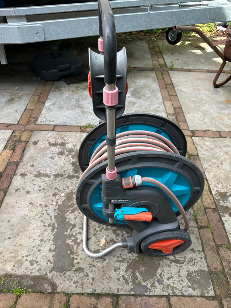 Gardena tuinslanghaspel met slang, Ophalen of Verzenden, Gebruikt, Tuinslanghaspel