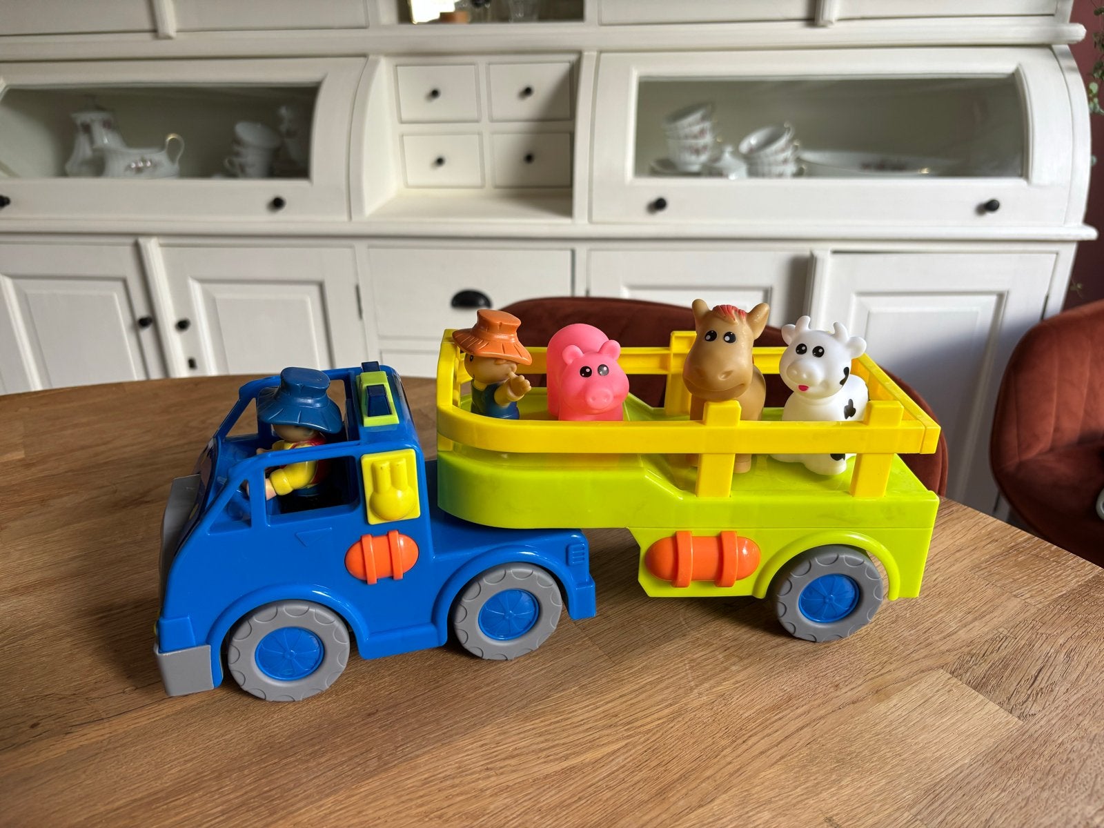 Leuke speelgoedauto met dieren en geluid, Ophalen of Verzenden, Zo goed als nieuw