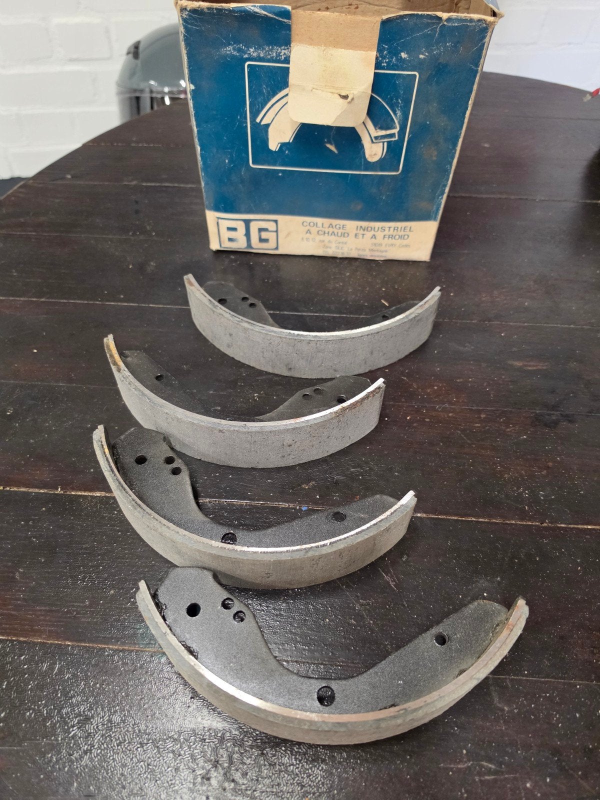 4 Nieuwe Remschoenen Volkswagen Kever 1302 (1970-1972), Ophalen, Nieuw, Volkswagen