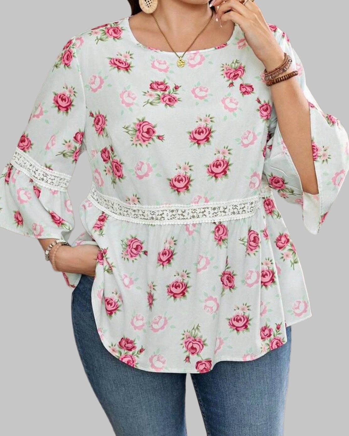 Blouse met rozenprint en kanten details (44-52), Kleding | Dames, Grote Maten, Verzenden, Nieuw, Overige kleuren, Blouse of Tuniek