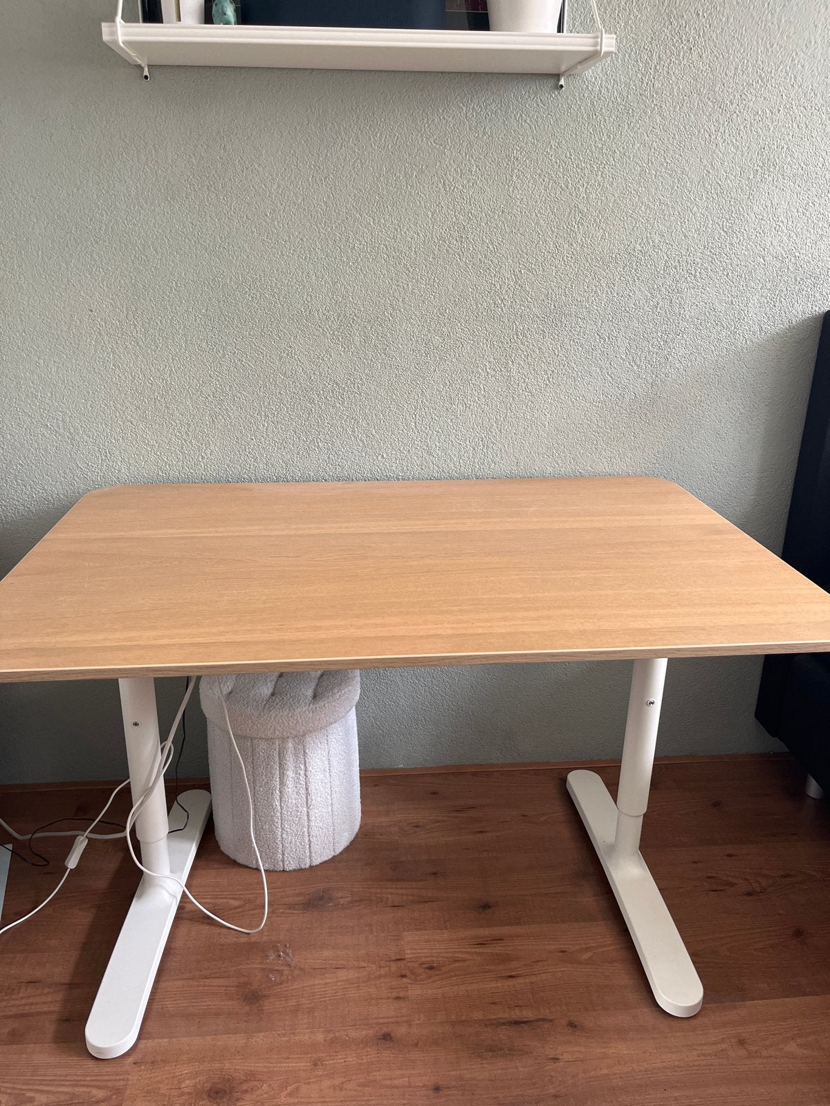 IKEA Bureau met houten blad en witte poten, Ophalen, Gebruikt, Hout, IKEA