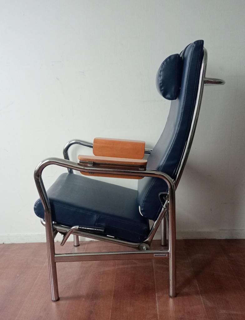 Mooie aparte buisframe design fauteuil, Huis en Inrichting, Fauteuils, Ophalen, Zo goed als nieuw, 75 tot 100 cm, 50 tot 75 cm