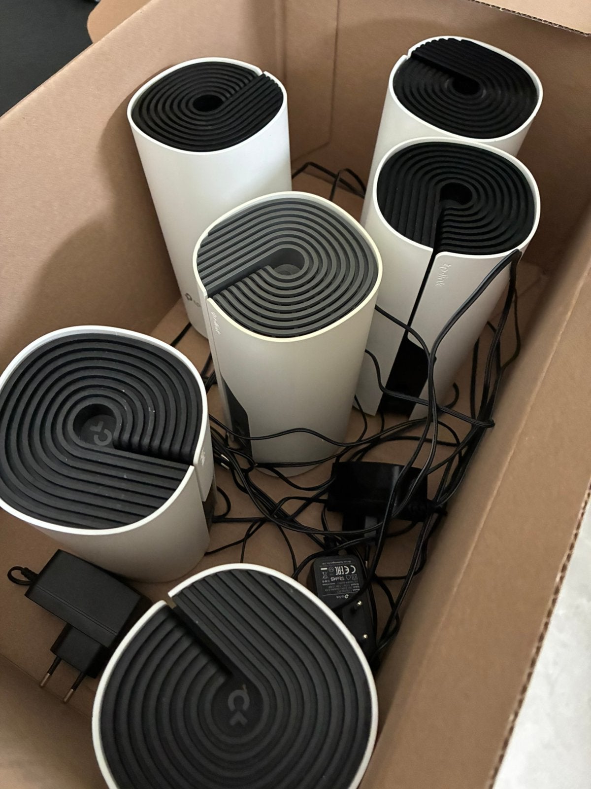 tp-link wifiversterkers 5xM4R 1xE4R, Computers en Software, WiFi-versterkers, Ophalen of Verzenden, Zo goed als nieuw