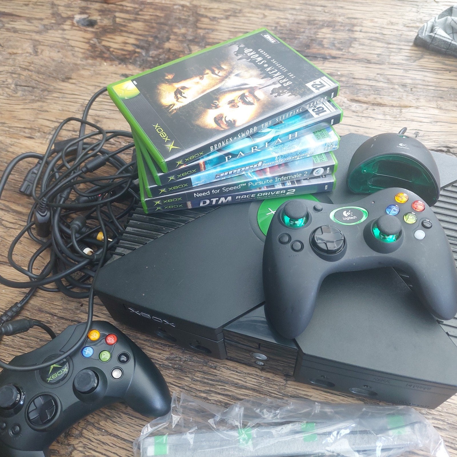 Xbox met 2 controllers en 5 spellen, 2 spelers, Ophalen of Verzenden, Gebruikt, Vanaf 3 jaar