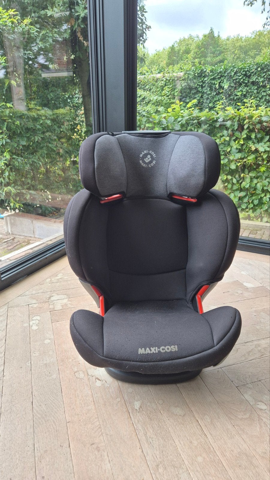 Maxi-Cosi Autostoel met Isofix - Zwart, Kinderen en Baby's, Ophalen
