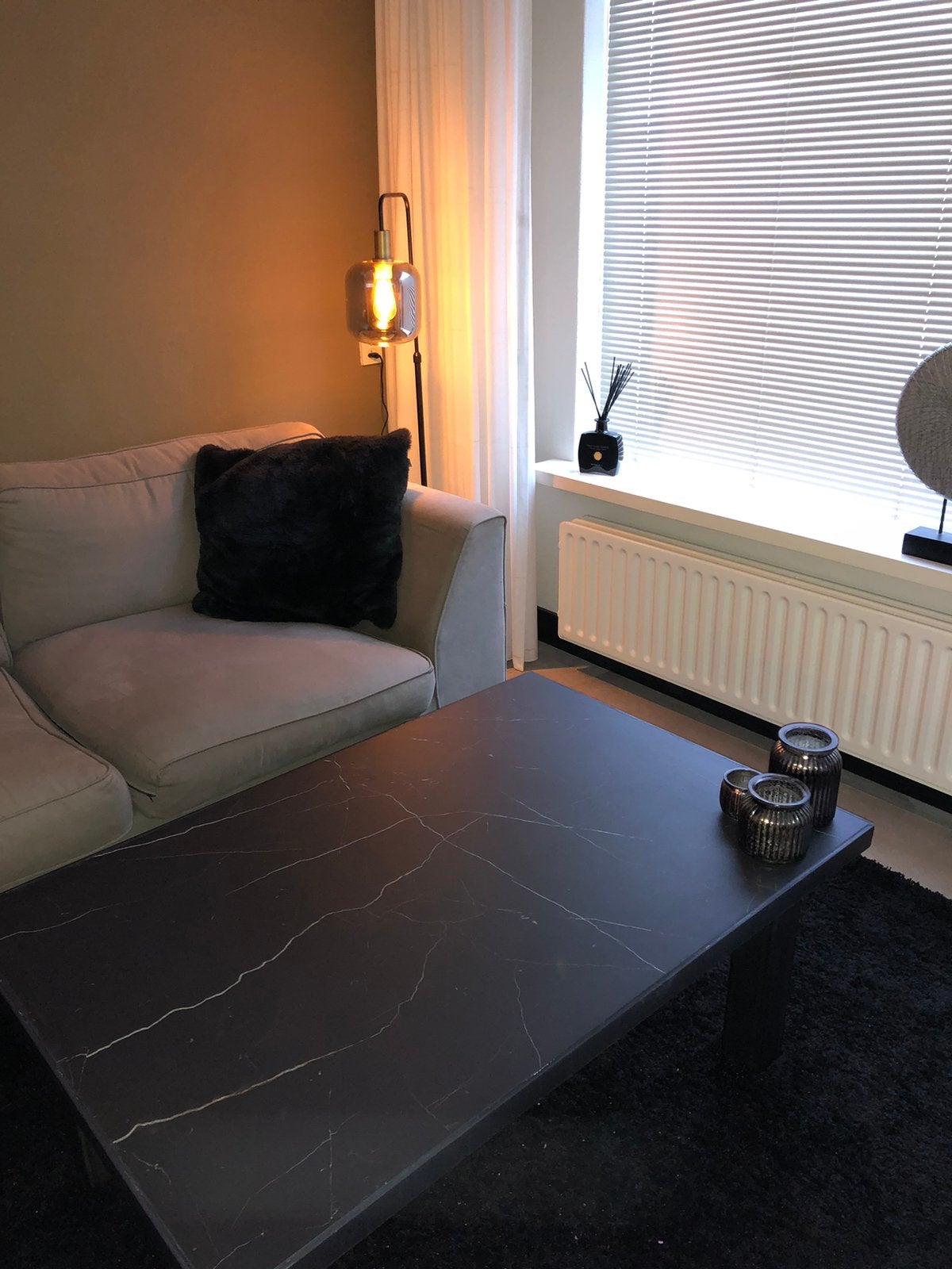 Zwarte marmerlook salontafel met zwarte stalen poten 120x80, Huis en Inrichting, Tafels | Salontafels, Ophalen, 100 tot 150 cm