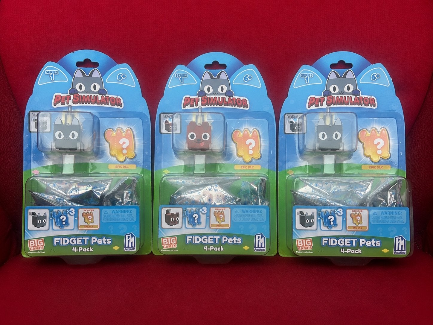 3x Pet Simulator Fidget Pets 4-Pack (Series 1) + DLC Codes, Ophalen of Verzenden, Nieuw