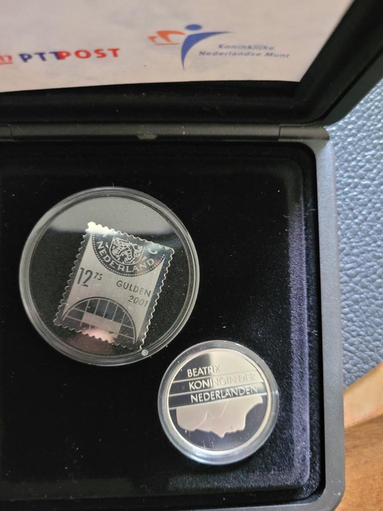 zilver 1 gulden munt en zegel zilver, Postzegels en Munten, Munten | Nederland, Ophalen of Verzenden, Koningin Juliana, Zilver